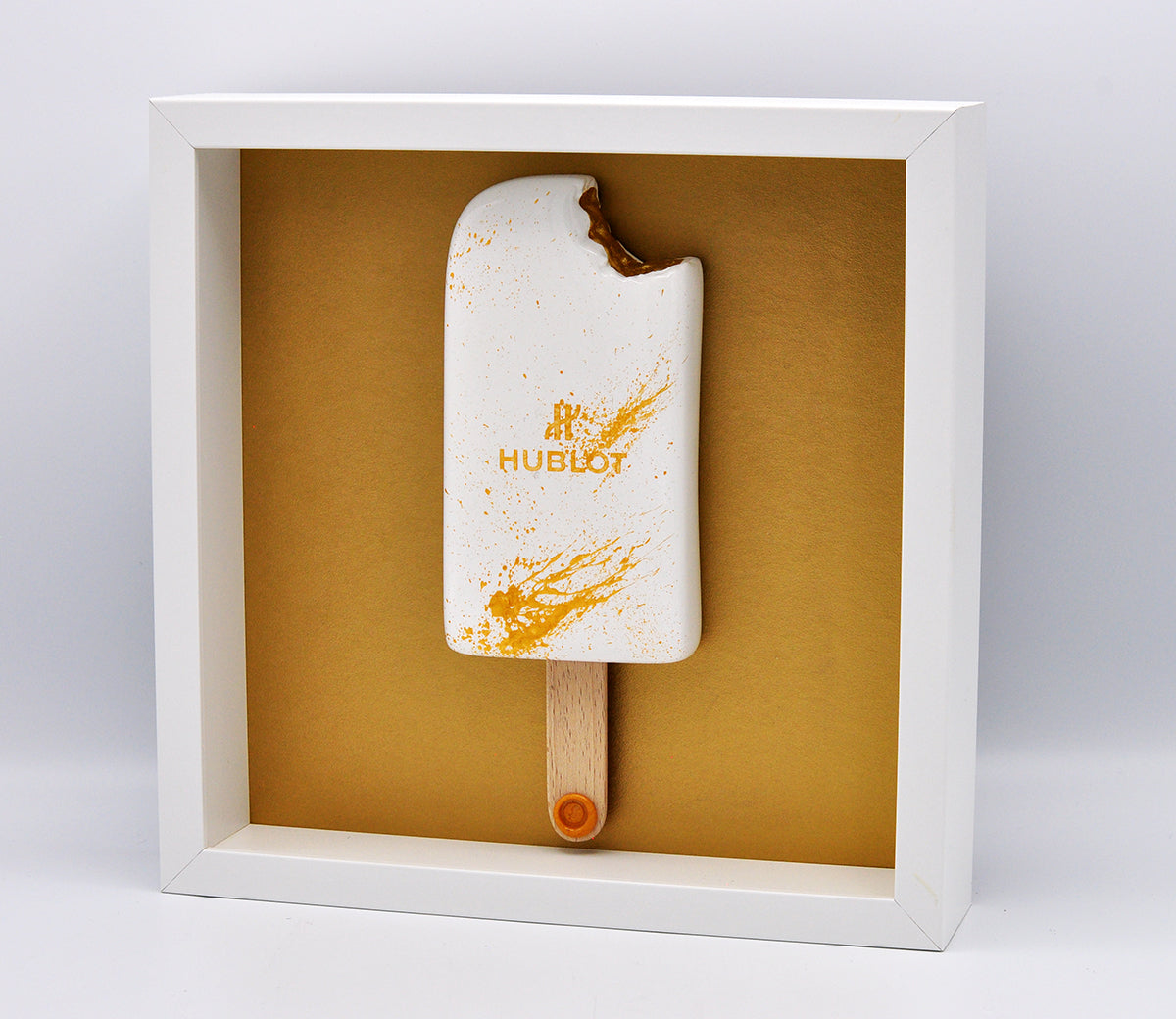 Snek — Hublot, white with gold bite, keramiek