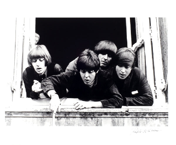 Robert Whitaker — Balcony scene Cliveden 1964, photo signed