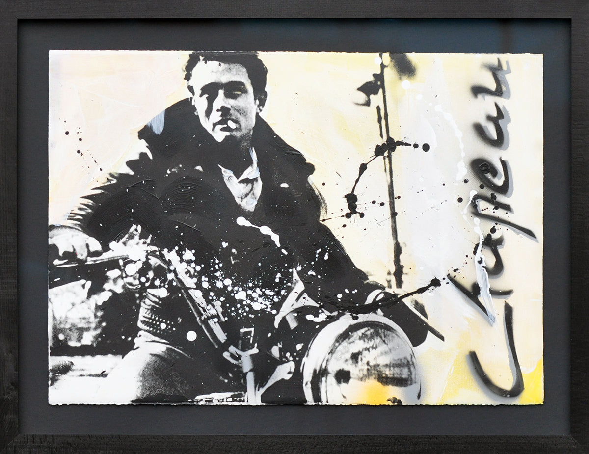 Ronald Chapeau — Motorcycle yellow, gemengde techniek (museumglas)