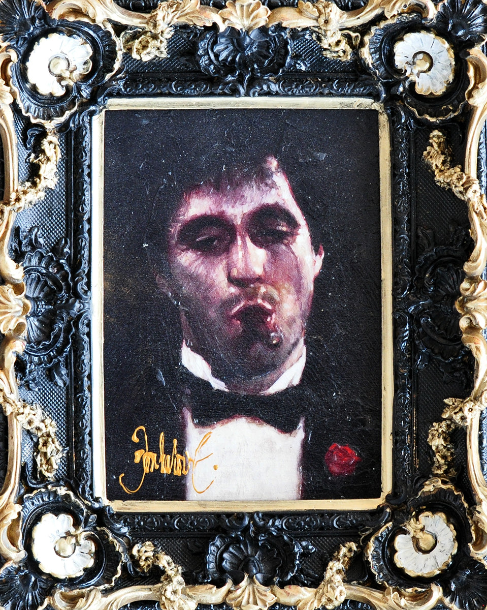Peter Donkersloot — Tony Montana smoking (zwart-gouden lijst), ingeschilderd giclee op paneel