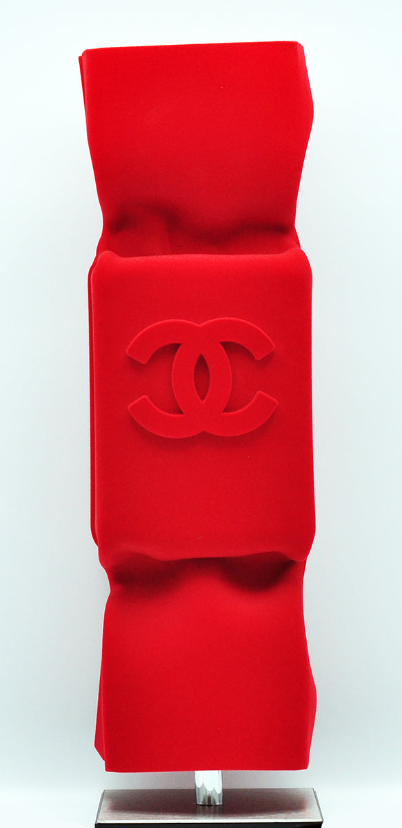 Ad van Hassel — Toffee L, Chanel, flock red, acrylaat