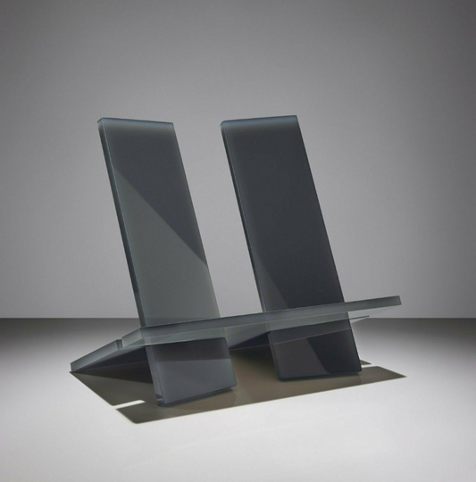 Taschen — Boekenstandaard XL, Urban Grey, acryl